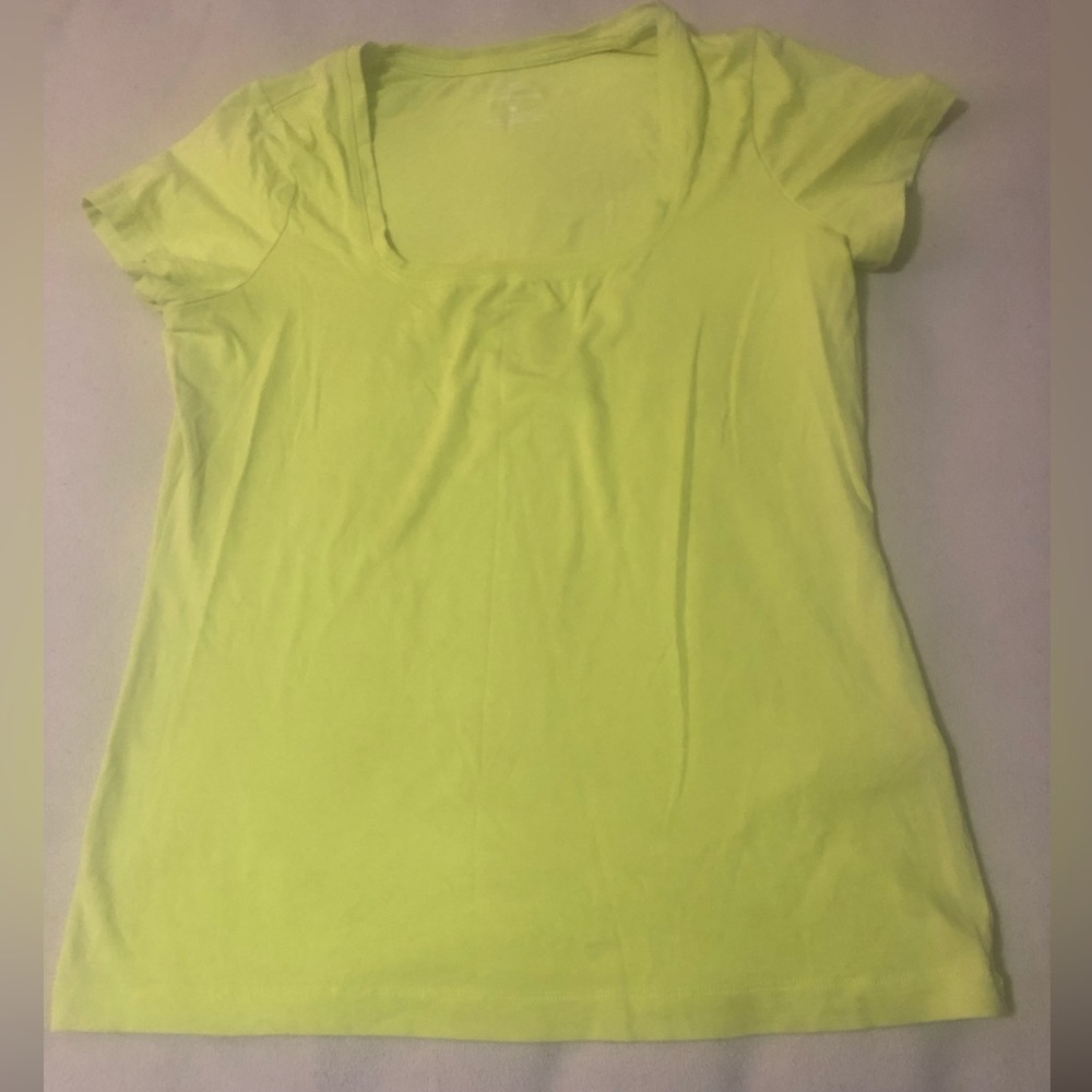 Woman’s Banana Republic Short Sleeve